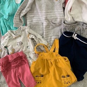 Fall/winter newborn clothing lot of 15 items. Excellent condition! NWOT